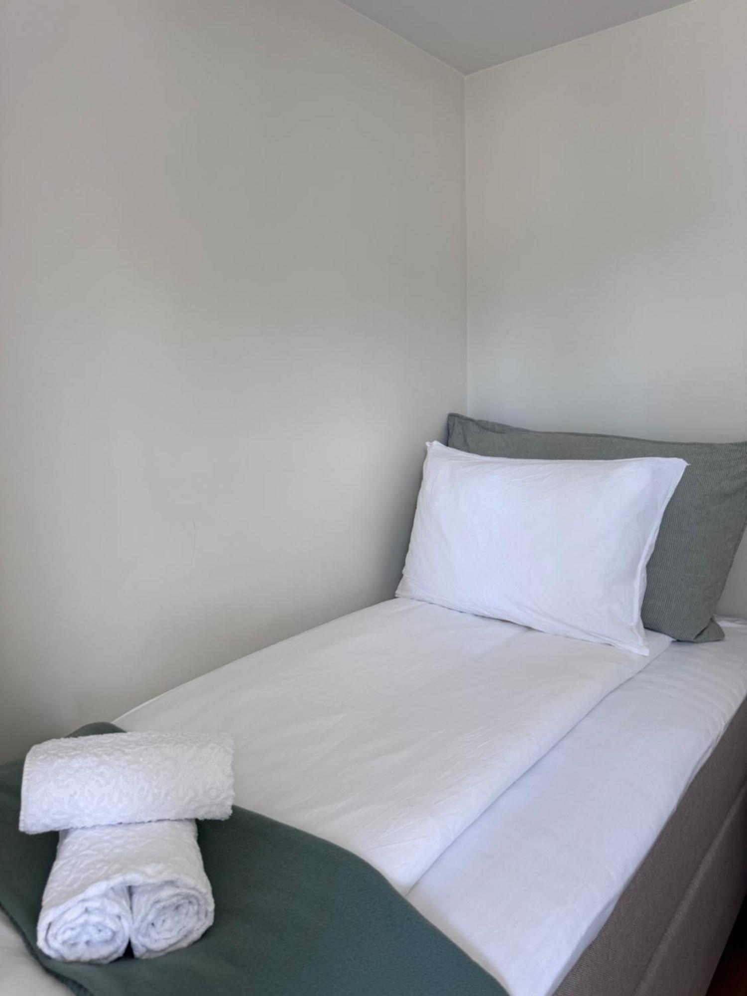 A Place To Stay Stavanger, Apartment 5 - Quality And Free Parking- Екстериор снимка